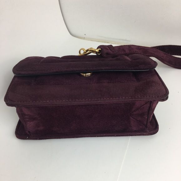 Danier Burgundy Velvet shoulder bag - Picture 3 of 5